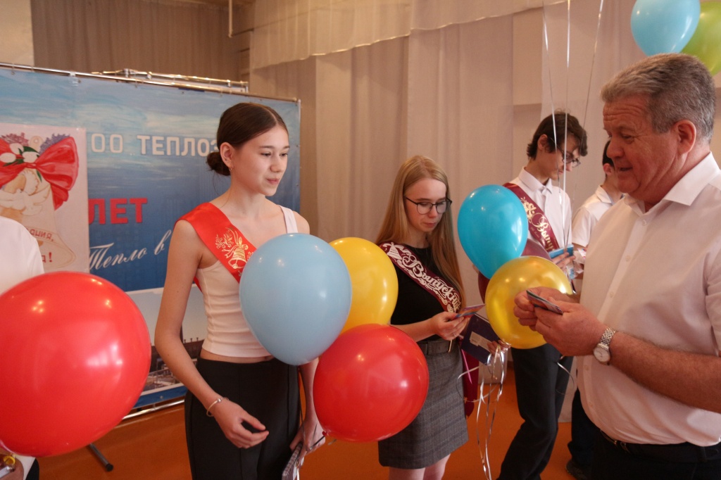 IMG_2829.JPG QCVX4190.JPG